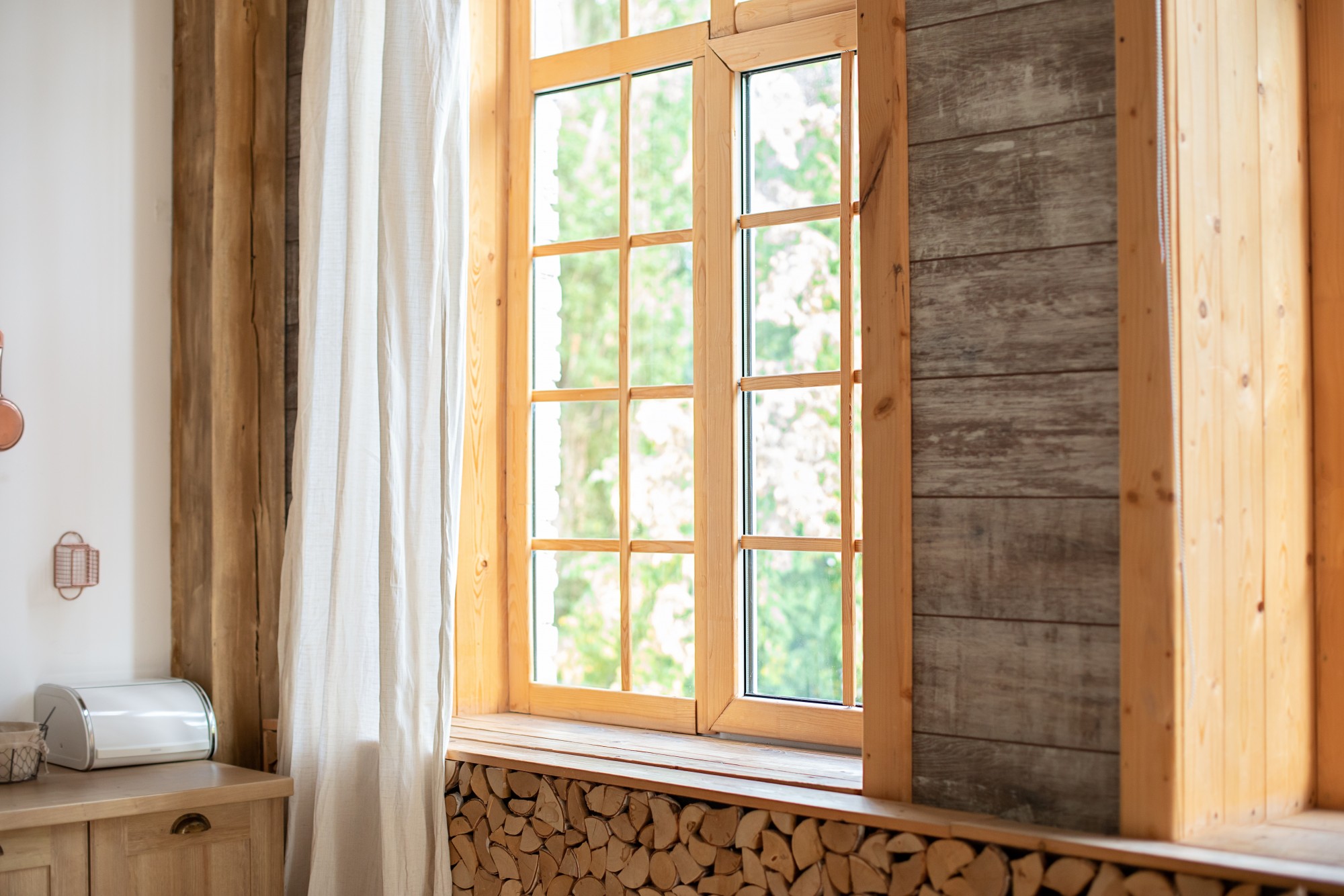 Single-glazed timber window