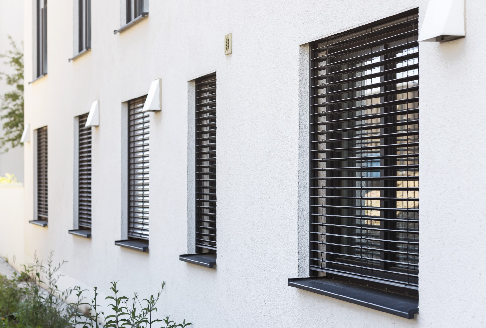 external venetian blinds