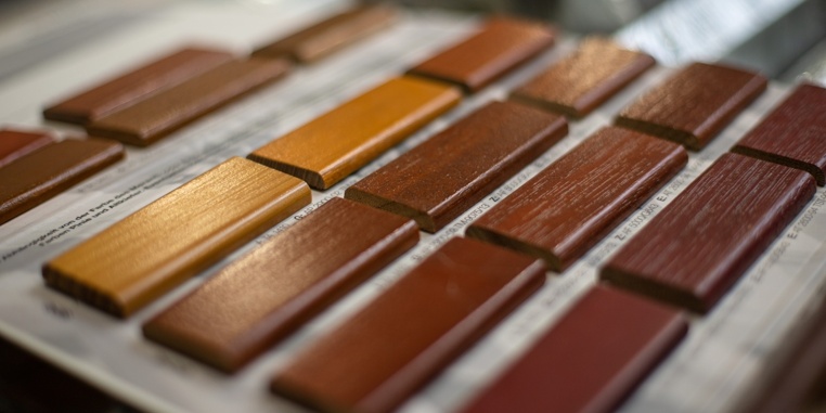 TIMBER COLOURS