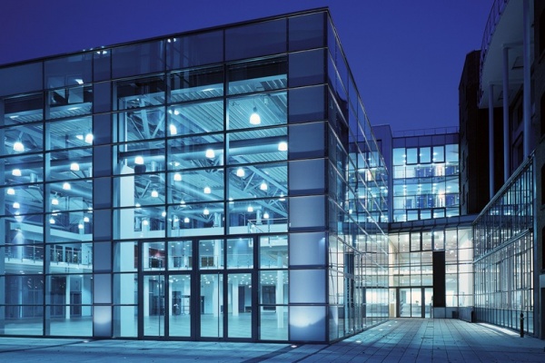 Aluminium curtain walling system - prices and application possibilities