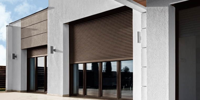 Integrated roller shutters Opoterm
