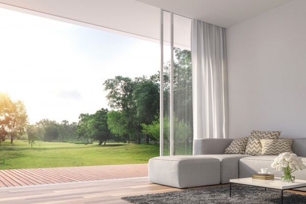 Aluminium sliding door with narrow door mullion